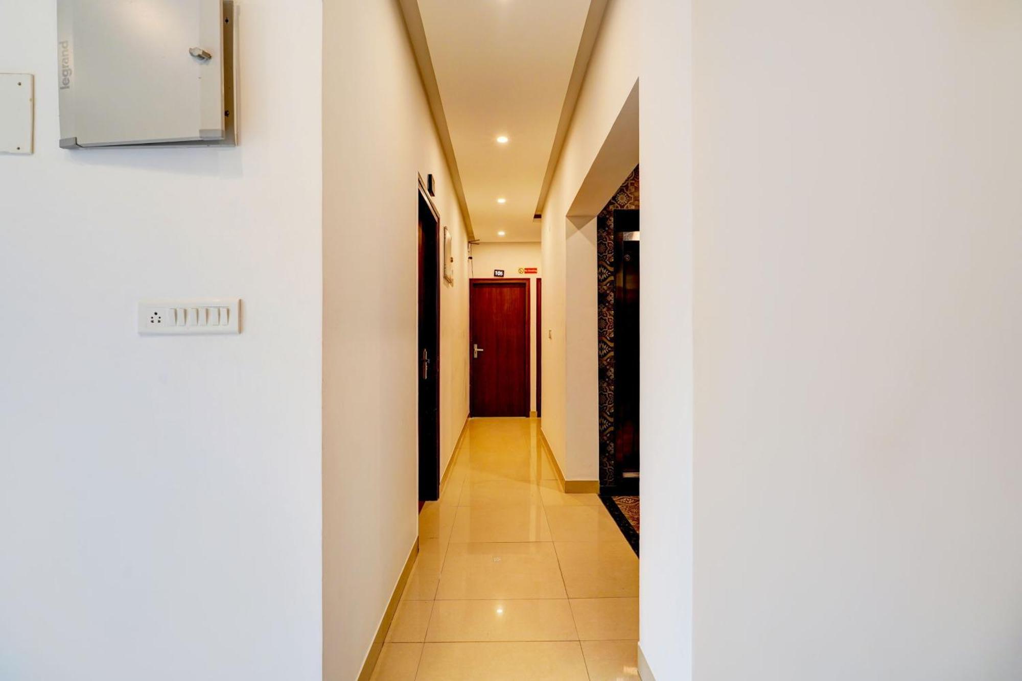 Townhouse Hebbal Bhadrappa Layout Bangalore Buitenkant foto